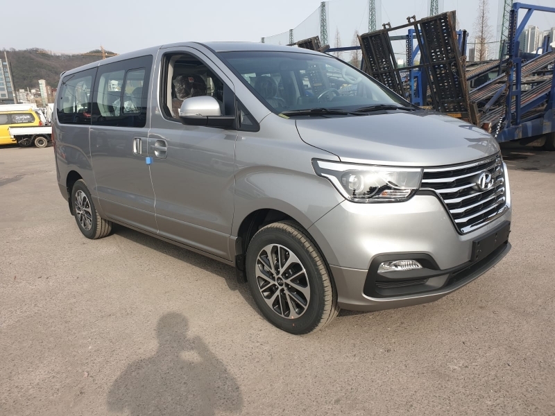 Hyundai grand starex 4wd