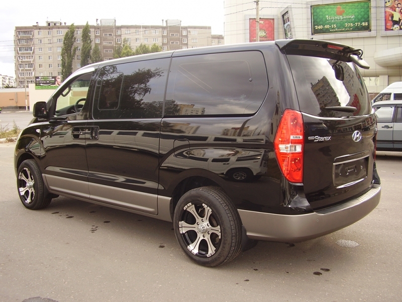 Гранд старекс. Hyundai h2 Grand Starex 4x4. Hyundai h1 Grand Starex 4*4. Hyundai Starex 4wd 2010. Hyundai h1 r20.